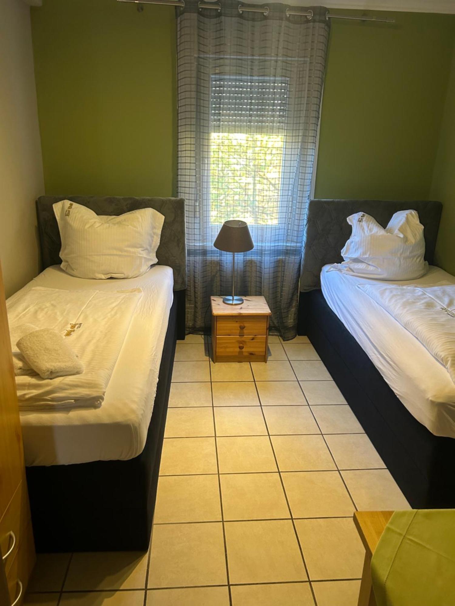 Hotel Gaststaette Puetz Siegen Esterno foto
