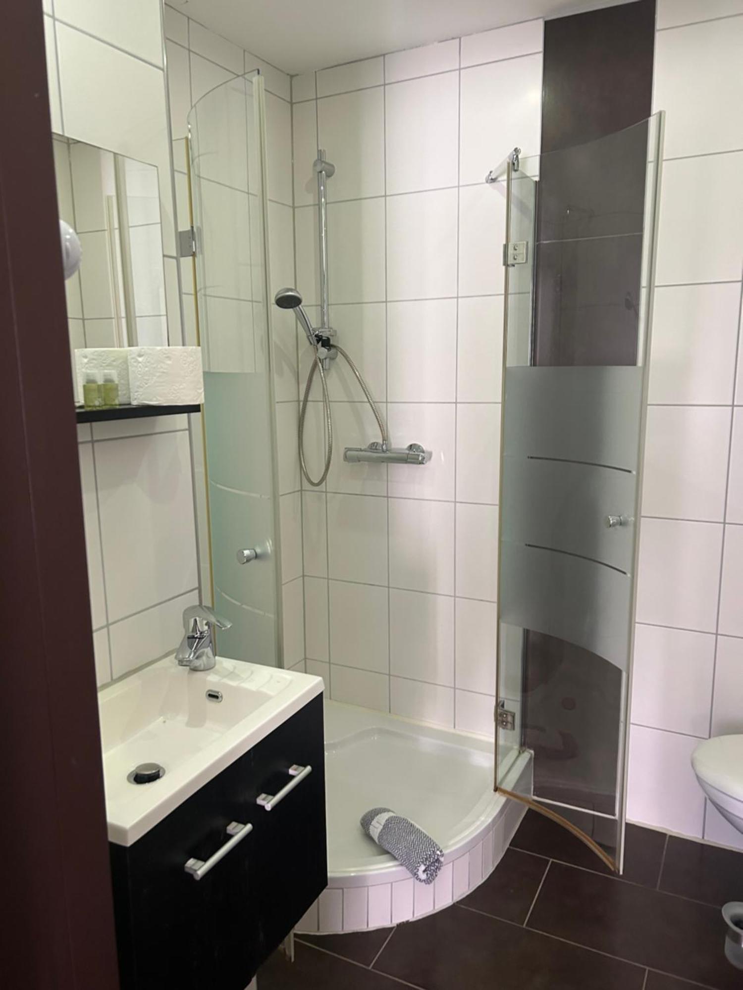 Hotel Gaststaette Puetz Siegen Esterno foto