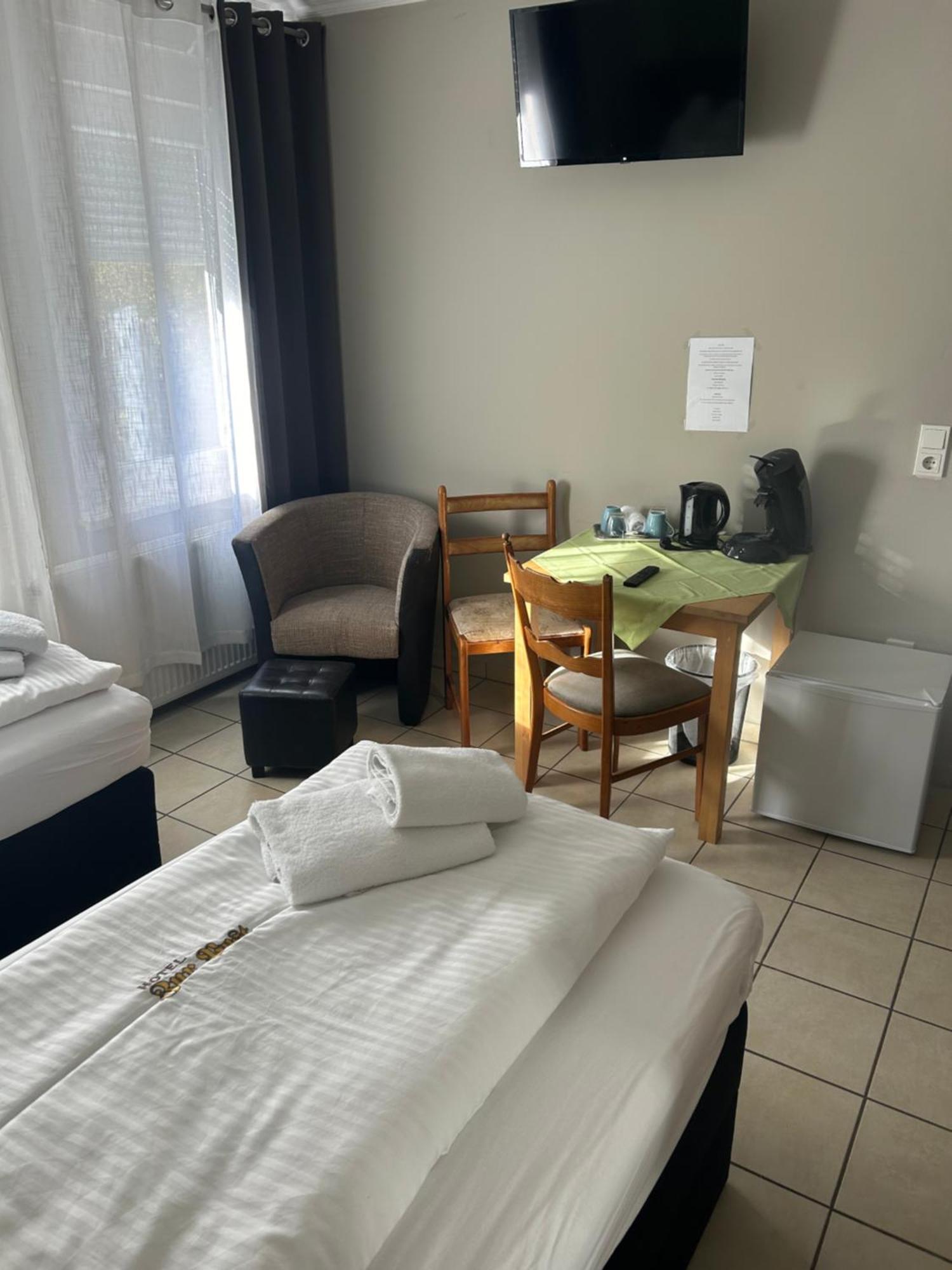 Hotel Gaststaette Puetz Siegen Esterno foto